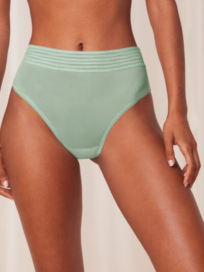 Alternative view of Triumph Highwaist String  Βεραμάν